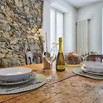 Apartment La Casa Di Flo Luxury Lierna