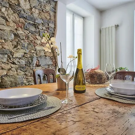 Апартаменты La Casa Di Flo Luxury Льерна